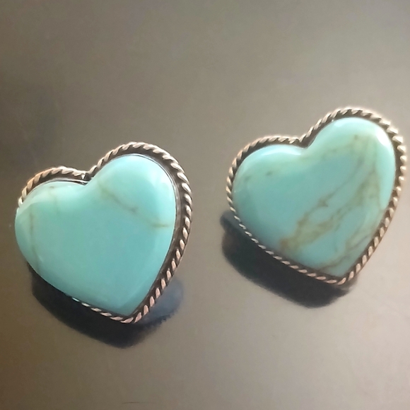 None Jewelry - .925 Sterling Silver Large Turquoise Large Heart Stud Earrings